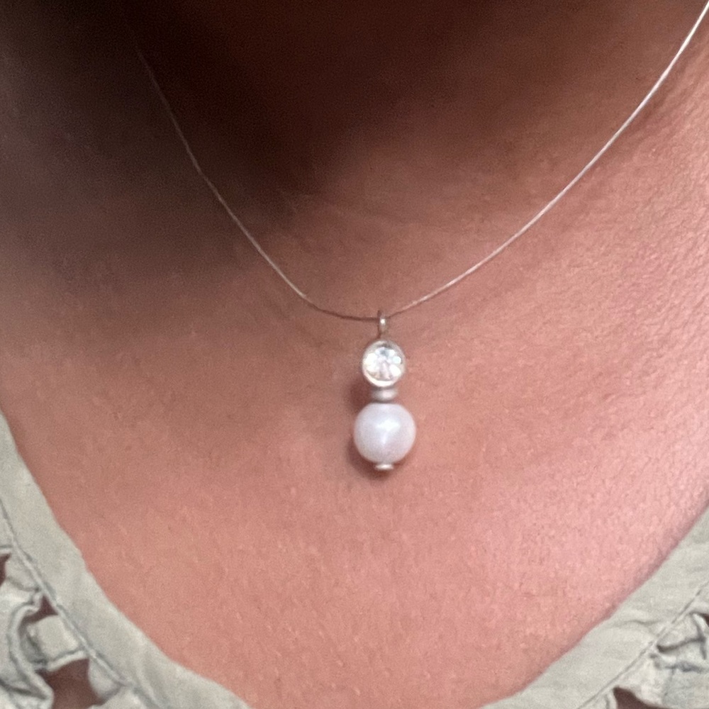 Vintage Y2K Wire Necklace Rhinestone and Pearl Carm Pendant on Invisible Wire
